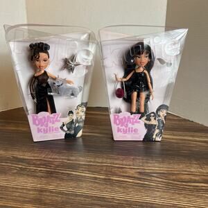 Bratz x Kylie Jenner Day & Night Dolls With Pet Dog Posters Fashion NIB Read